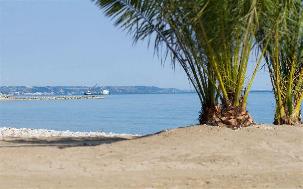 Centro Vacanze Poker 카살보르디노 외부 사진